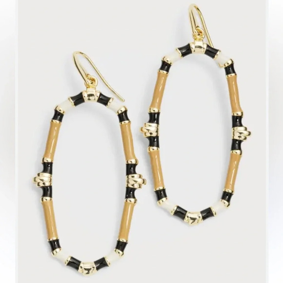 Kendra Scott
Essie Open Frame Earrings - Picture 2 of 3